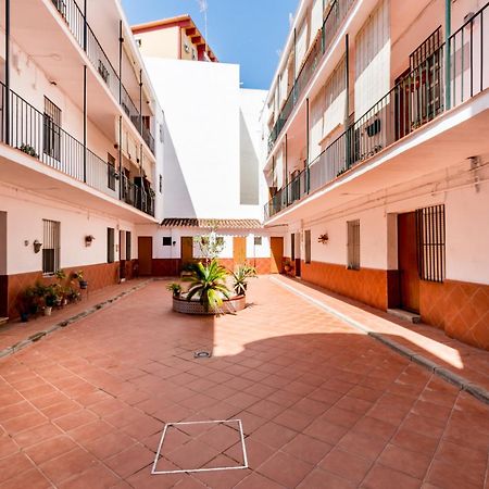 Ferienwohnung Holi-Rent Salado Sevilla Exterior foto