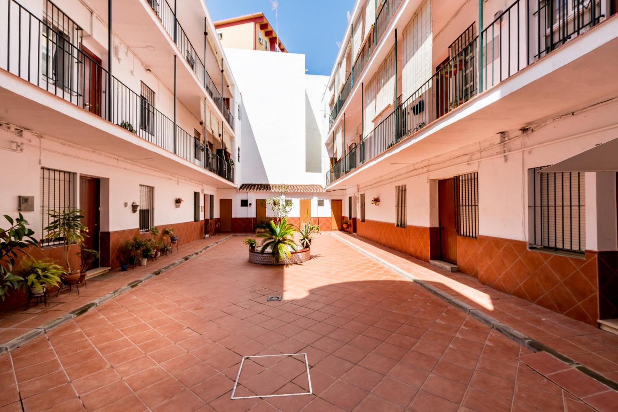 Ferienwohnung Holi-Rent Salado Sevilla Exterior foto