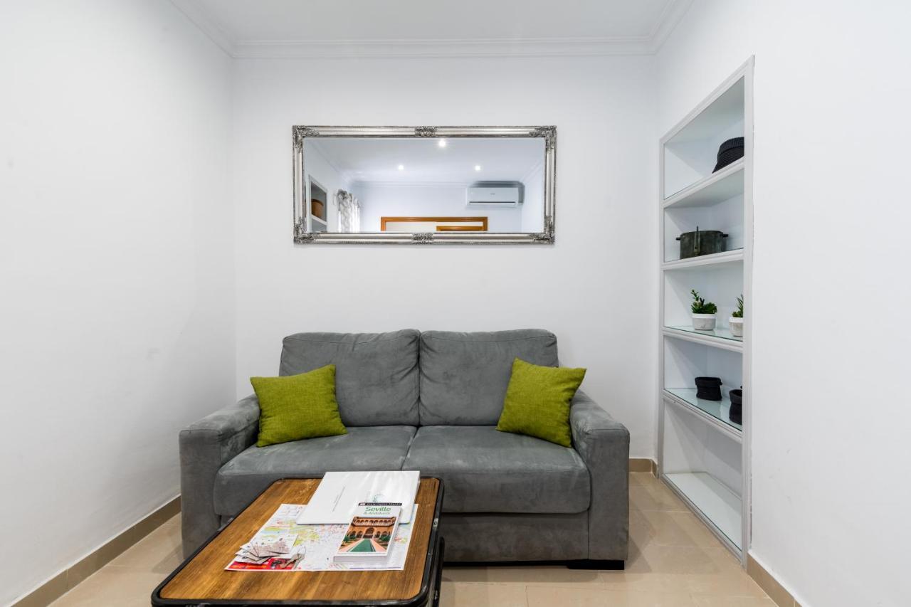 Ferienwohnung Holi-Rent Salado Sevilla Exterior foto