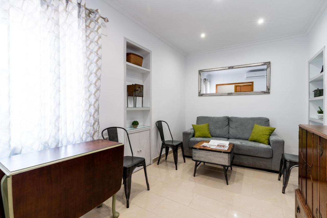 Ferienwohnung Holi-Rent Salado Sevilla Exterior foto