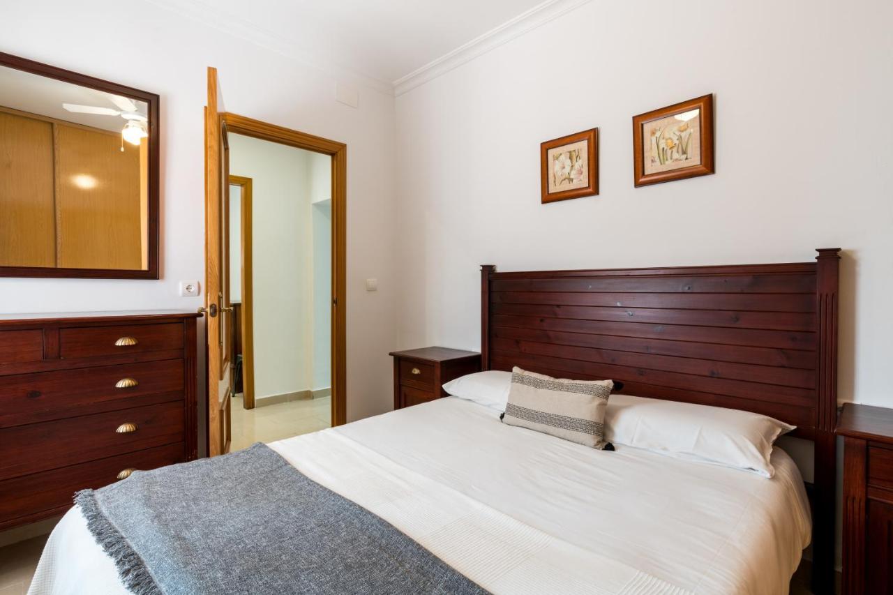 Ferienwohnung Holi-Rent Salado Sevilla Exterior foto