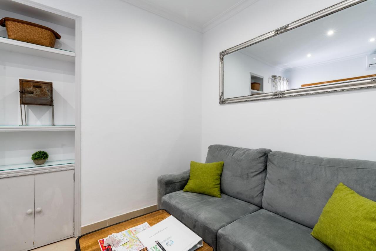 Ferienwohnung Holi-Rent Salado Sevilla Exterior foto