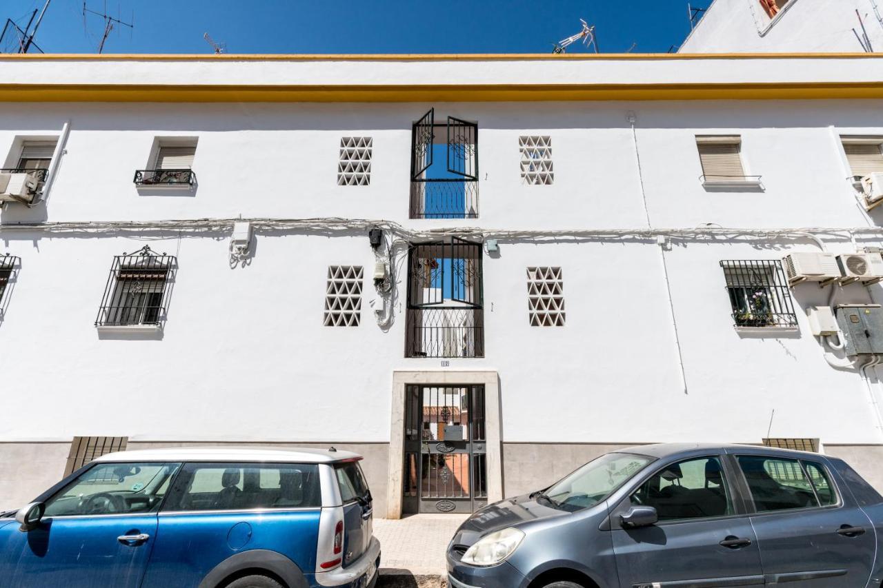 Ferienwohnung Holi-Rent Salado Sevilla Exterior foto